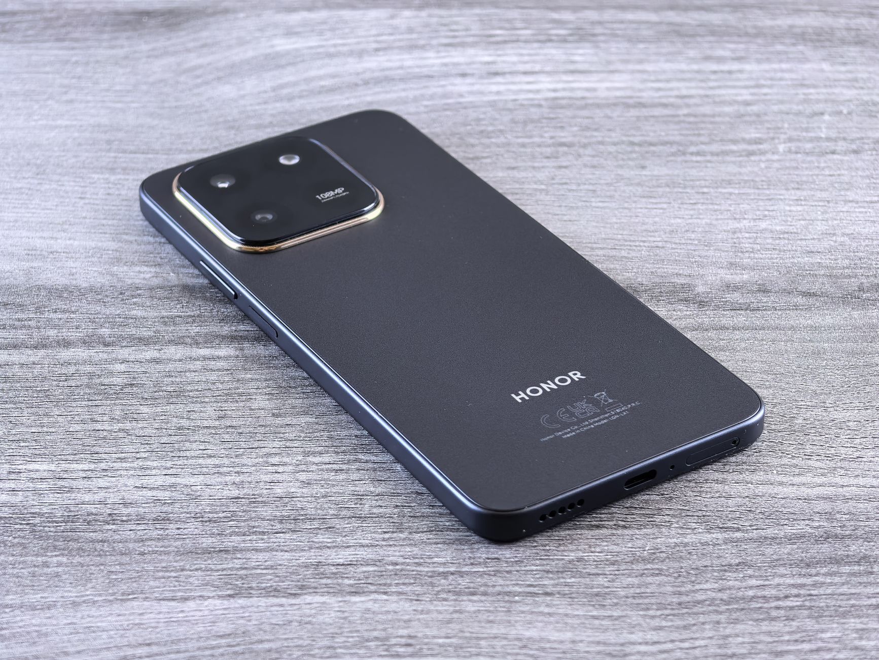 Honor WIN 2 camera